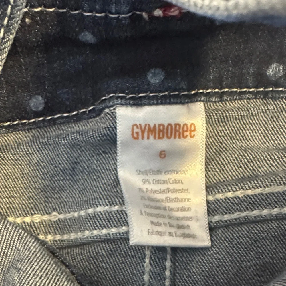 Kids Denim Overalls and zip hoodie with Red Apple Design sz 6/7 euc - Picture 2 of 5